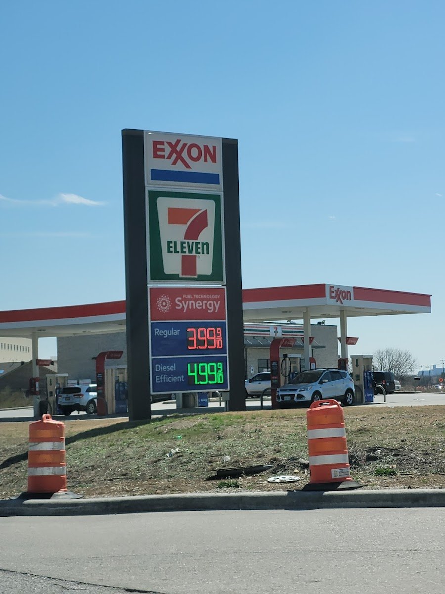7-Eleven - Photo 2