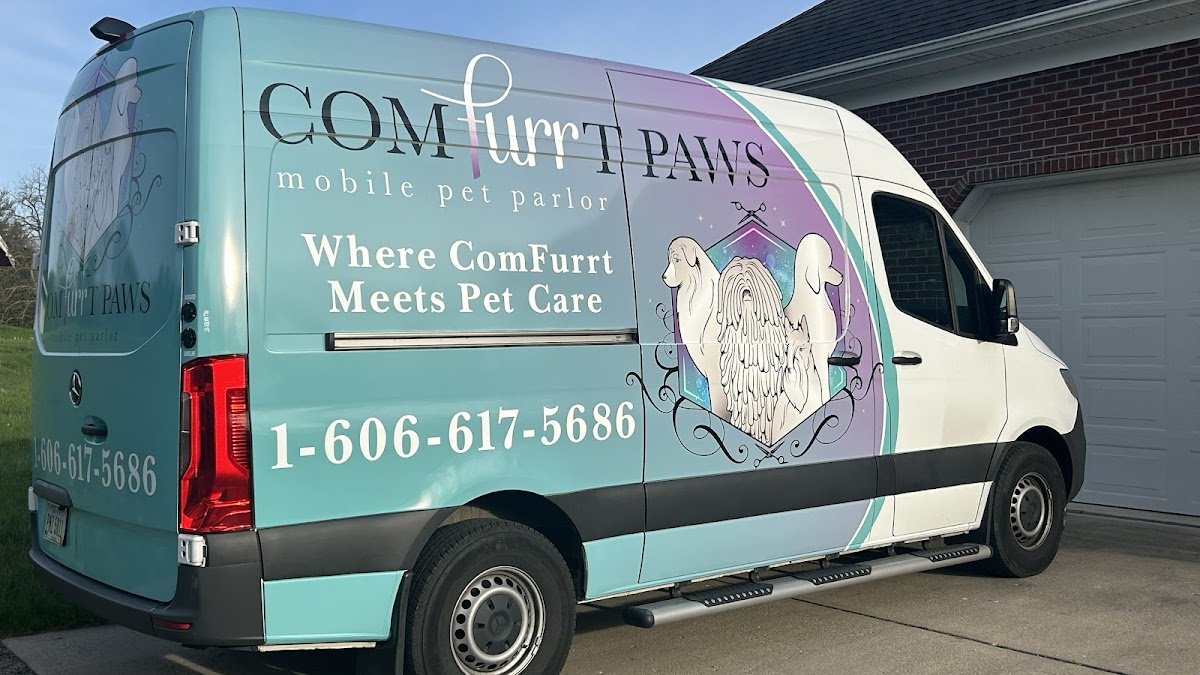 ComFurrt Paws Mobile Pet Parlor - Photo 2