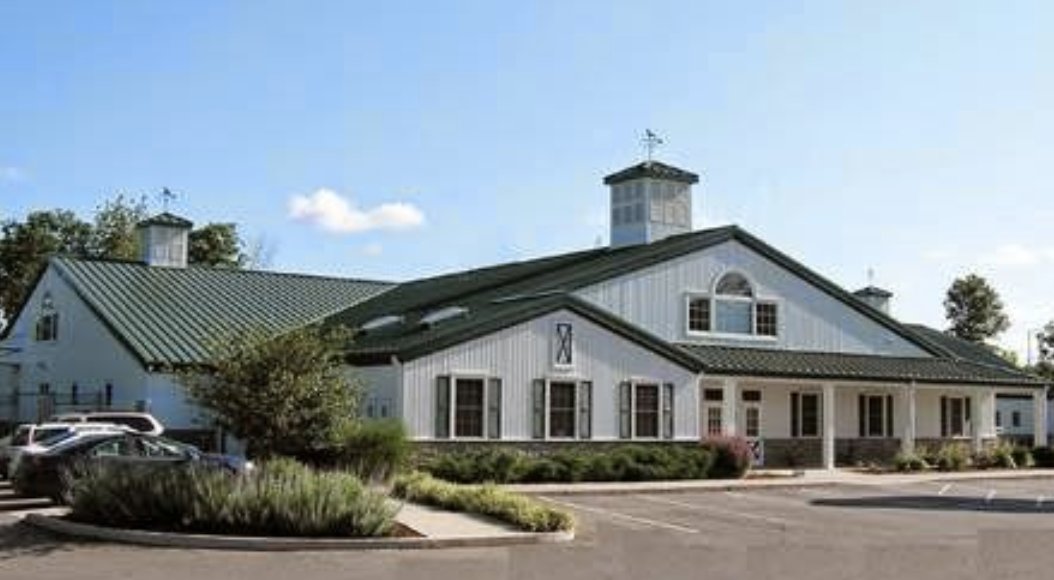 PetSuites Worthington - Photo 2