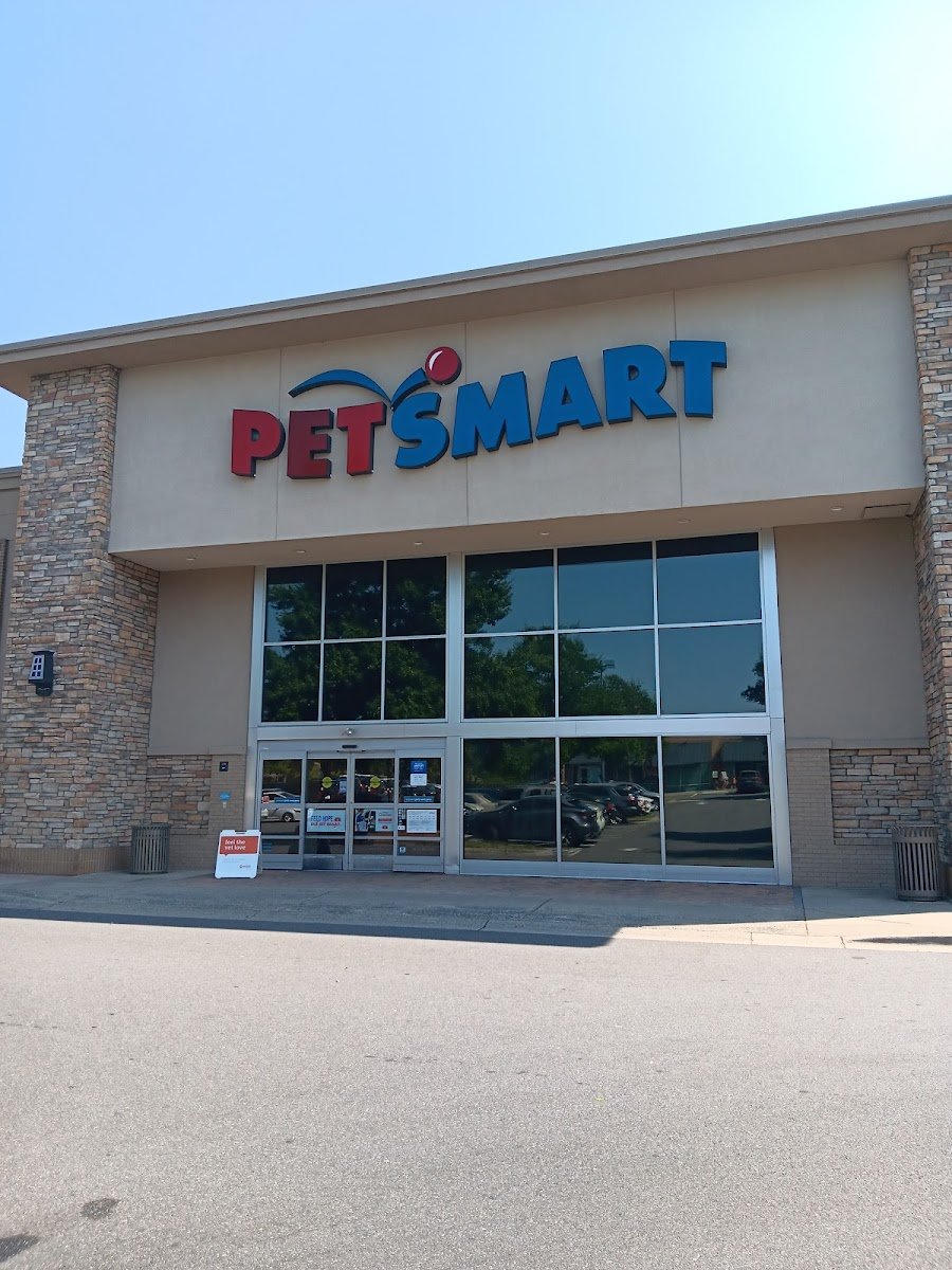 PetSmart - Photo 2