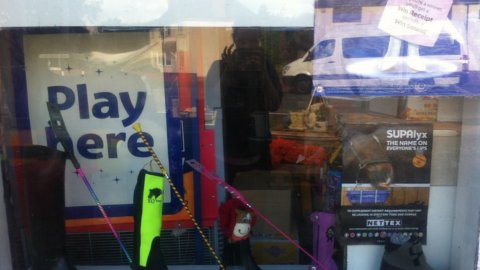 Rose Bank Stores & Saddlery - Photo 2