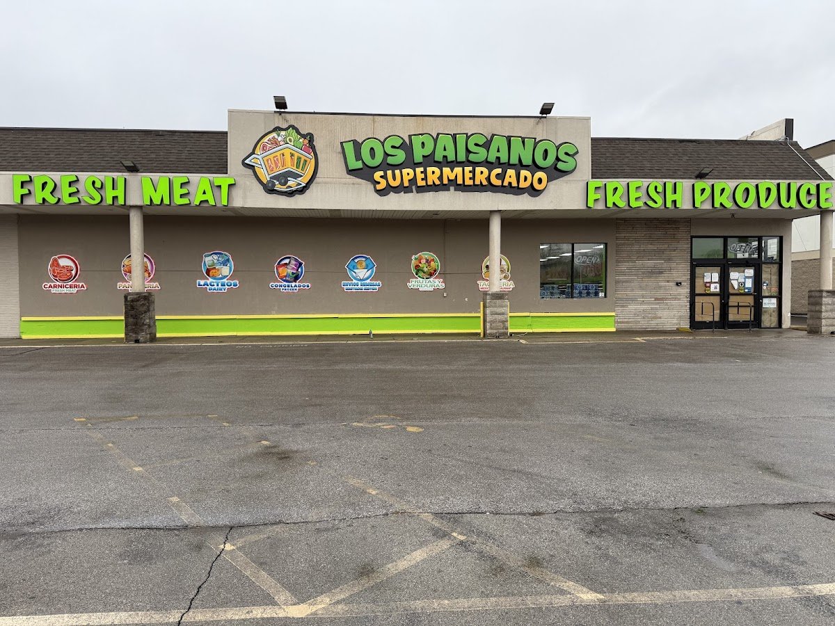Los Paisanos Supermercado - Photo 2