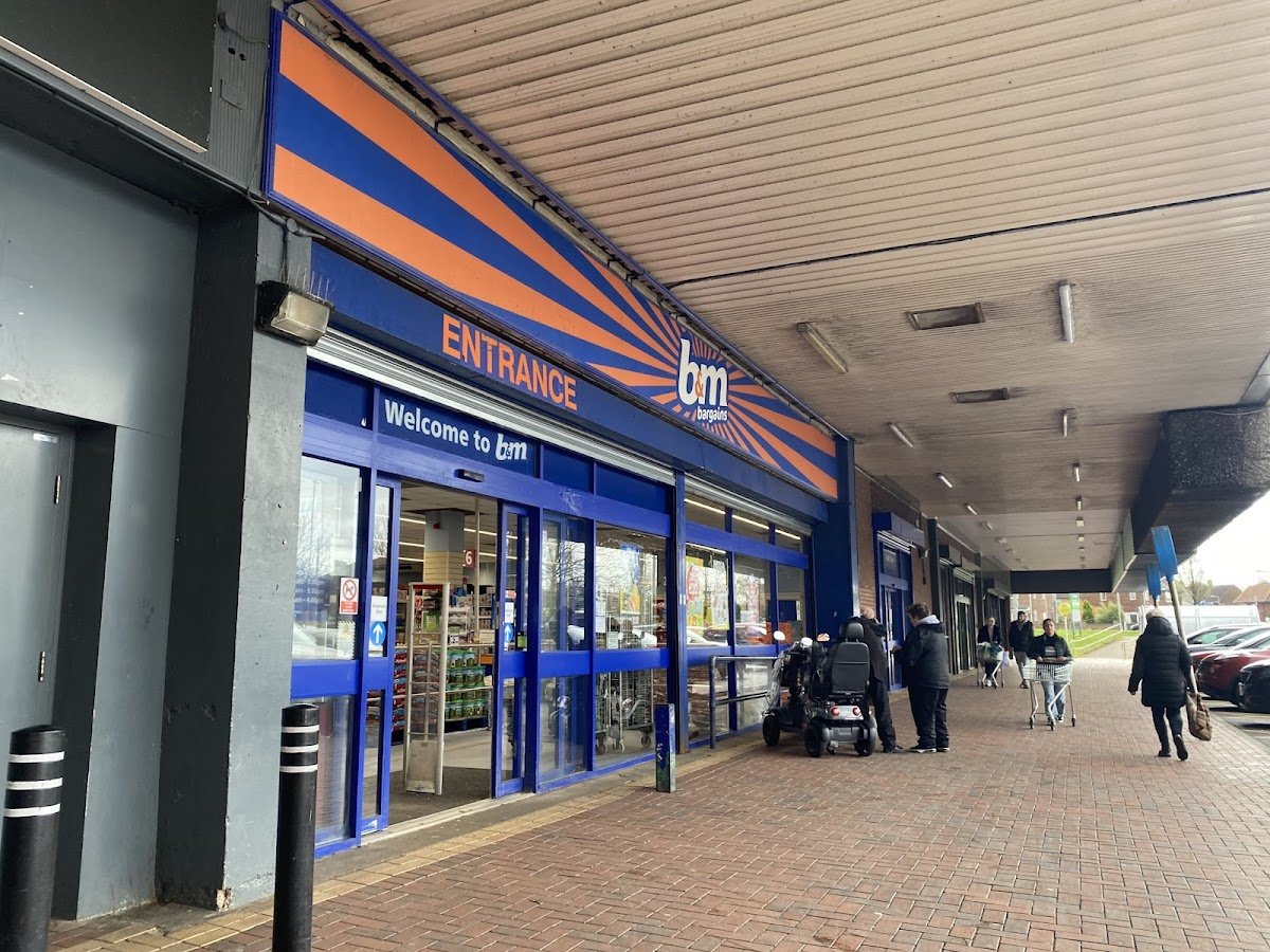 B&M Store - Photo 2