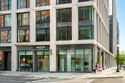 Small Door Veterinary - Navy Yard