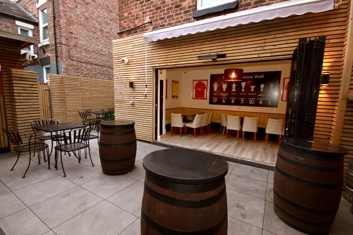 Phoenix Hotel - Photo 3
