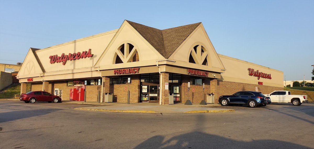 Walgreens - Photo 4