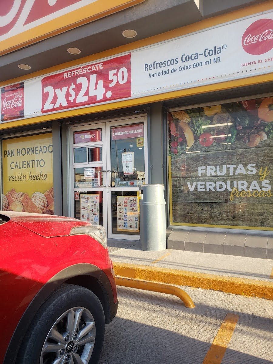 OXXO Tres Cantos CJS - Photo 2