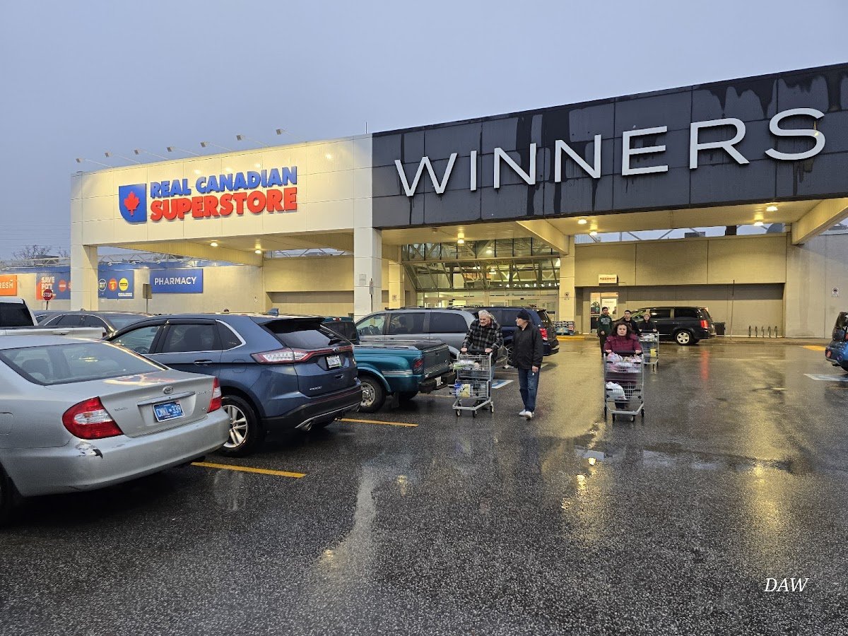 Real Canadian Superstore Dougall Avenue - Photo 2