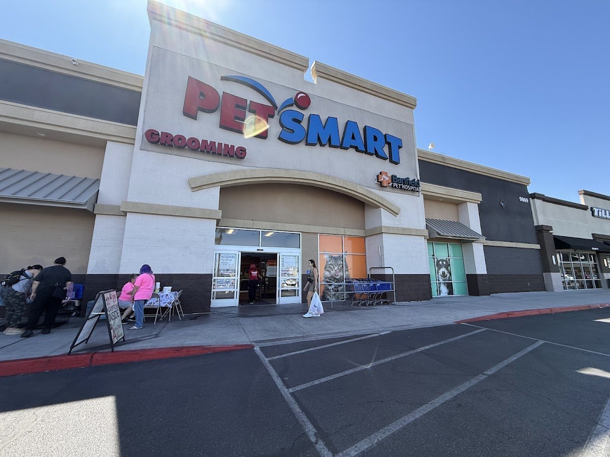 PetSmart - Photo 2