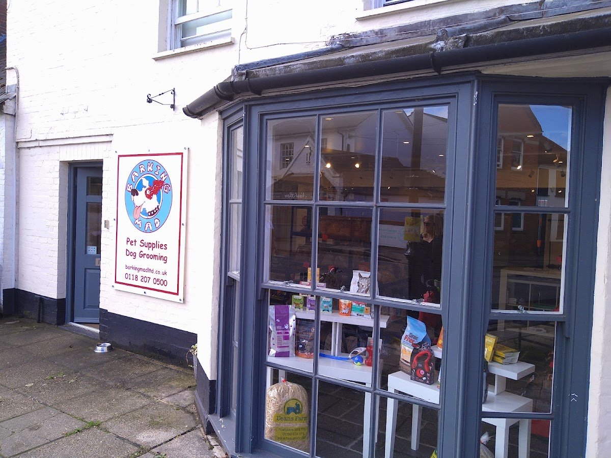Barking Mad Pet Supplies - Belle's Bubbles Dog grooming - Bertie's luxury dog boarding - Photo 2
