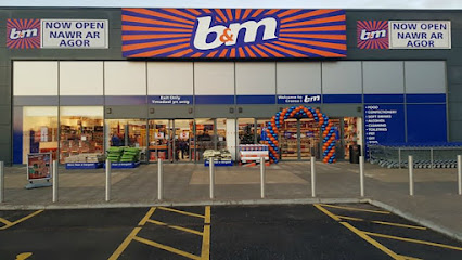 B&M Store