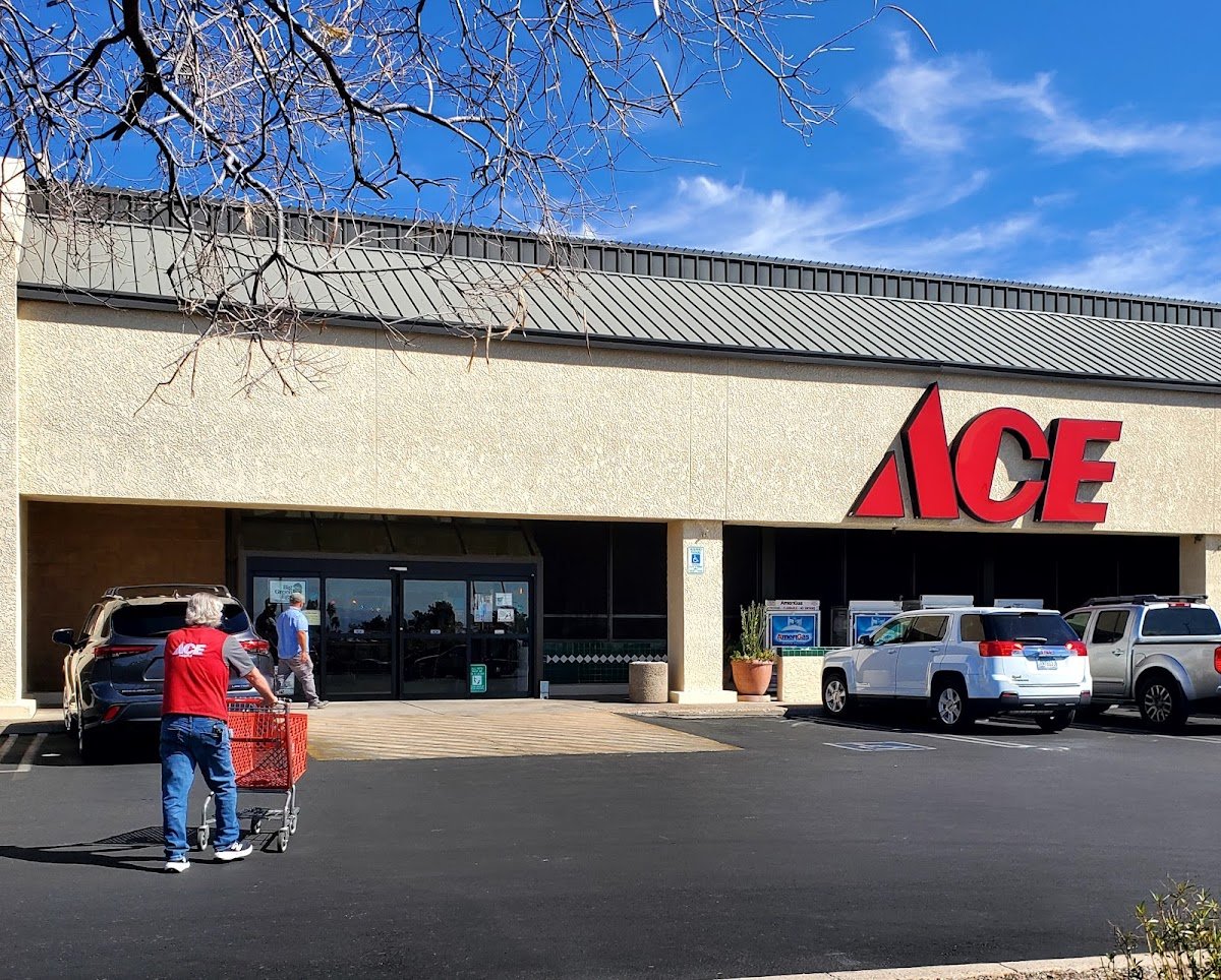 Paul's Ace Hardware - Photo 2