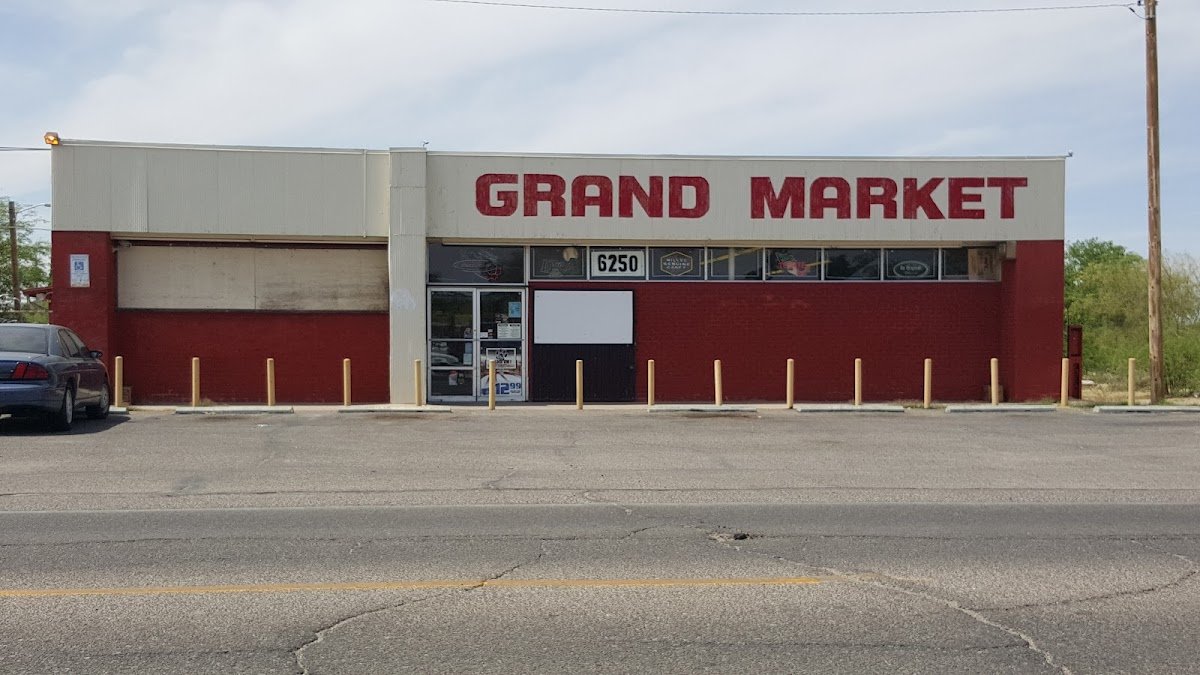 Grand Market - Photo 2