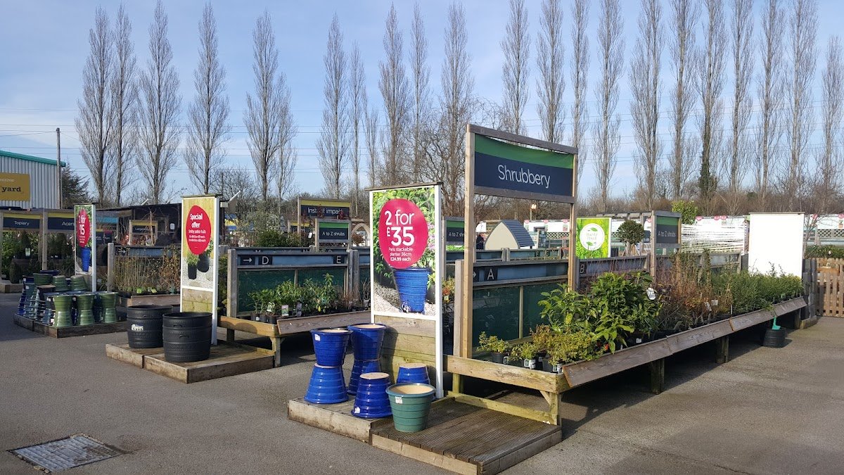 Dobbies Garden Centre Swindon - Photo 3