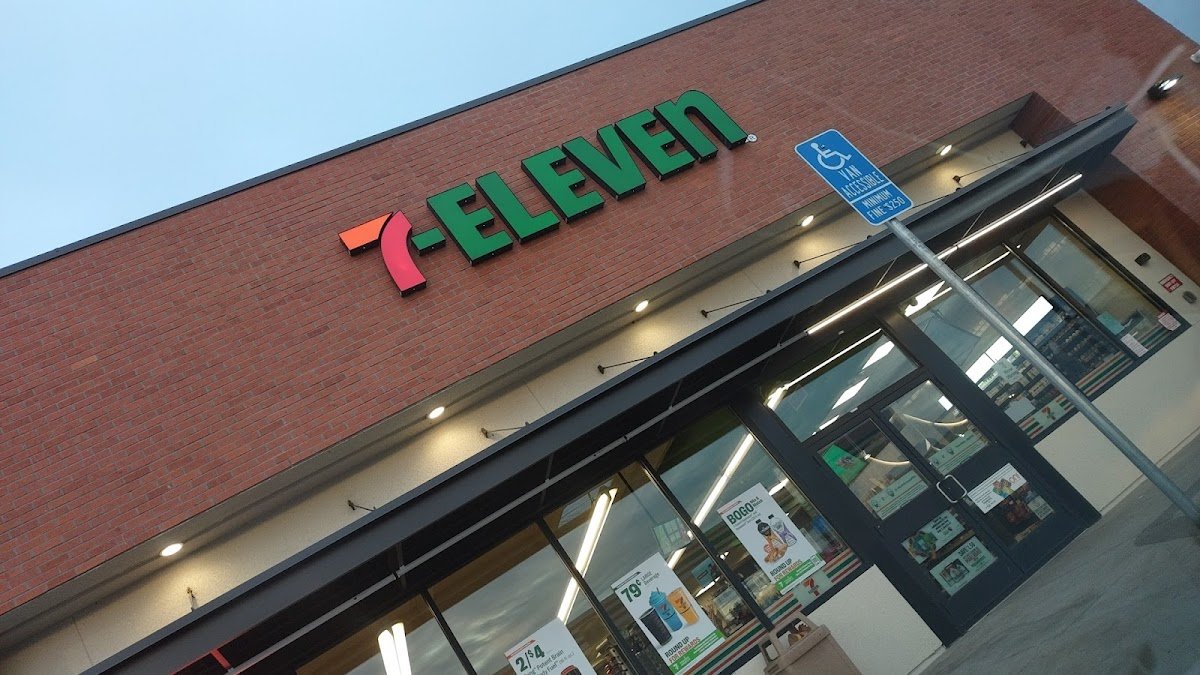 7-Eleven - Photo 2