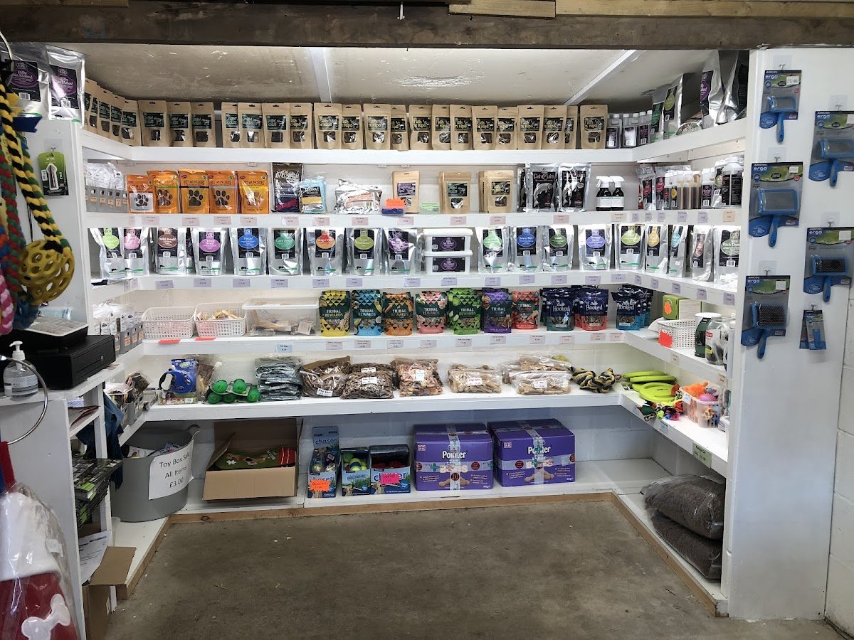 Purton Pet Supplies - Photo 2