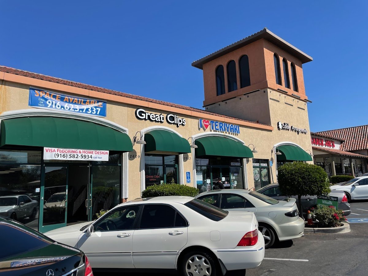 Sprouts Farmers Market - Photo 3