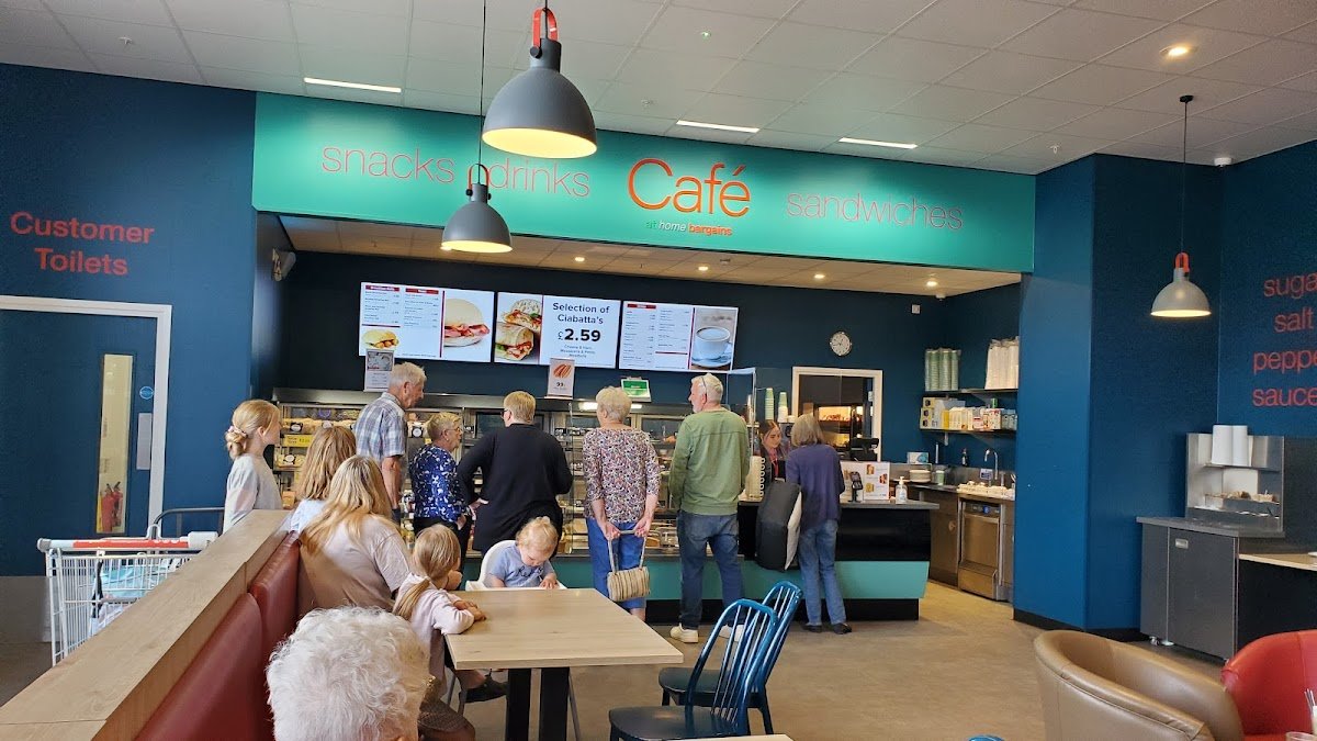 Home Bargains - Photo 3