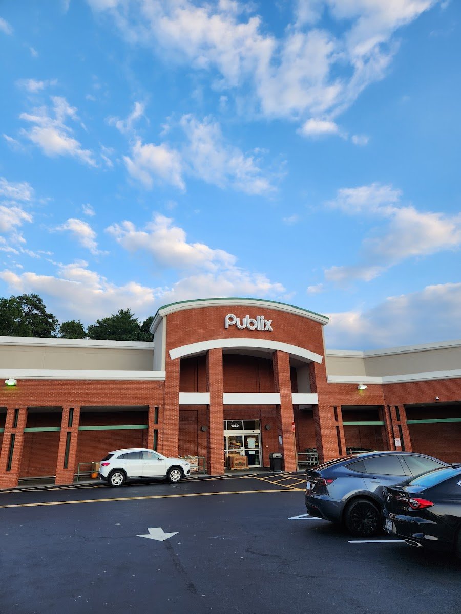 Publix Super Market at West Paces Ferry - Photo 2