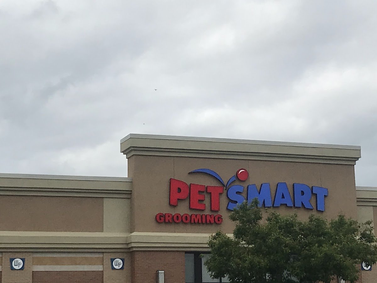 PetSmart - Photo 2