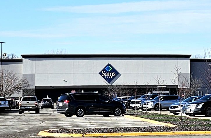 Sam's Club - Photo 2