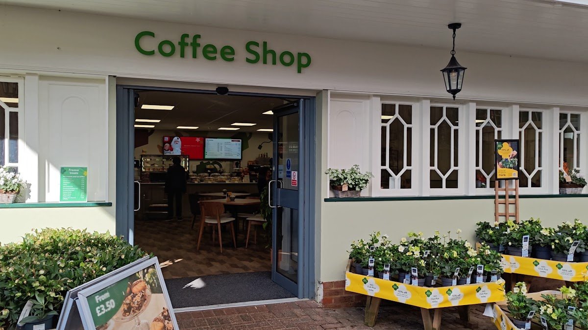 Dobbies Garden Centre Brighton - Photo 4