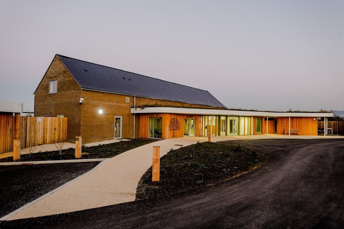 The Cotswolds Dogs & Cats Home - Photo 2