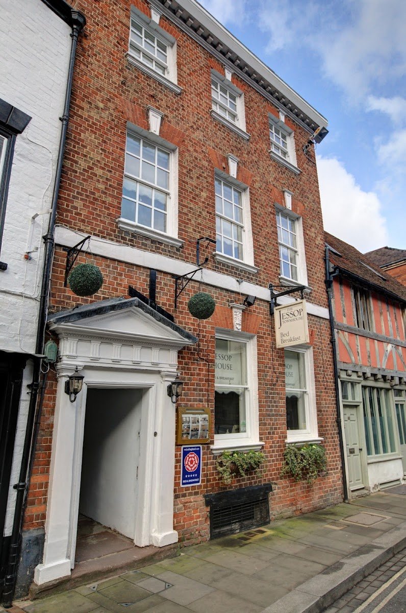 Lower Lode Inn - Photo 3