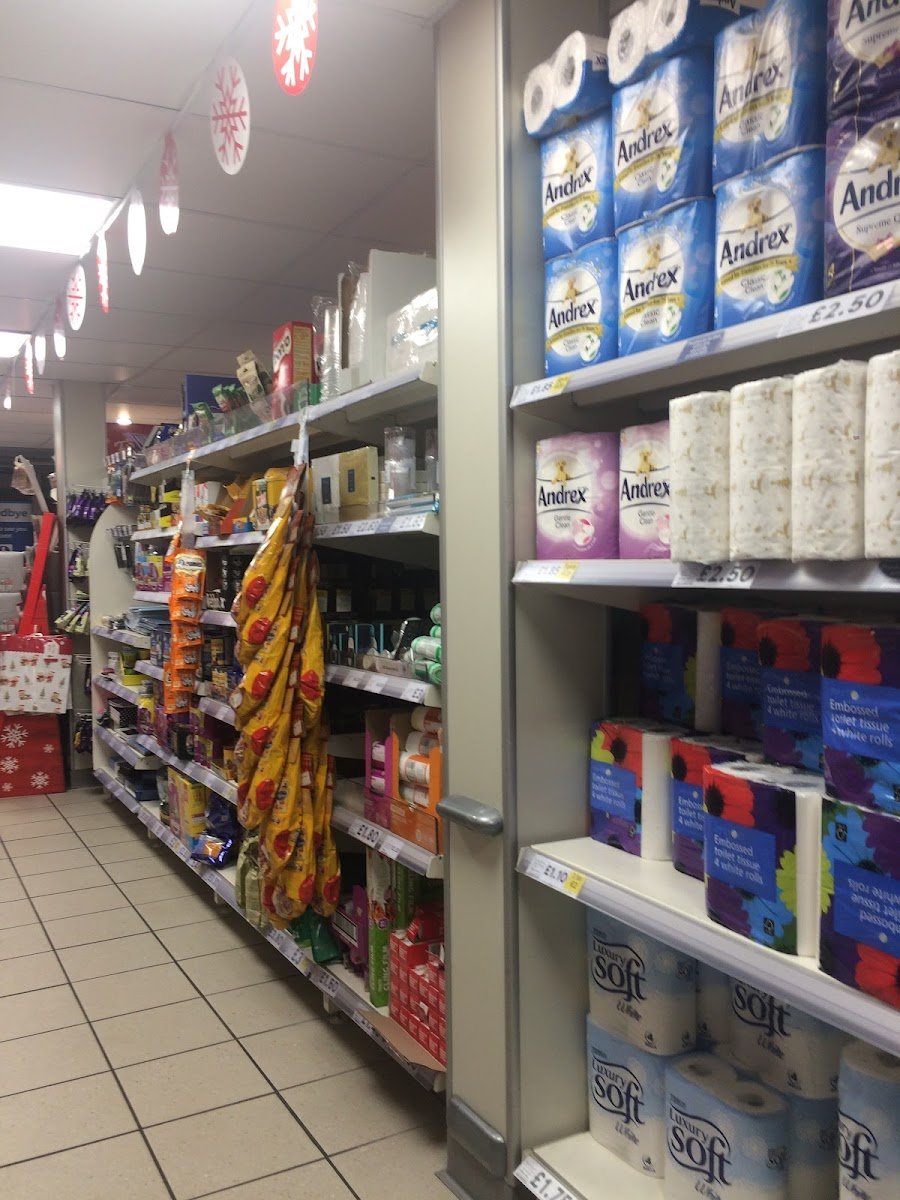 Tesco Express - Photo 4