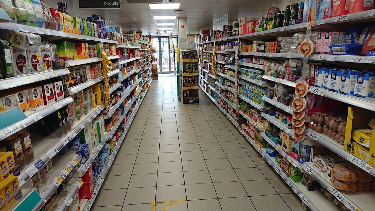 Tesco Express - Photo 5