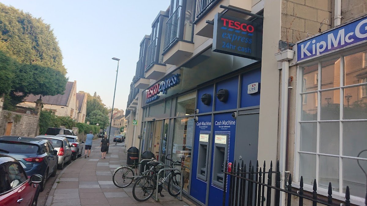 Tesco Express - Photo 3