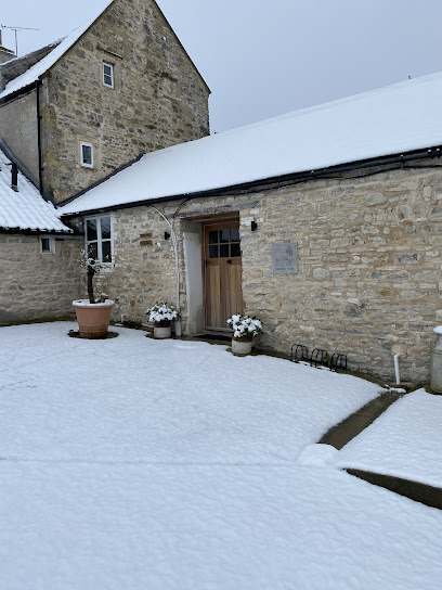 Kelston Vets - Pet Shop in Bath