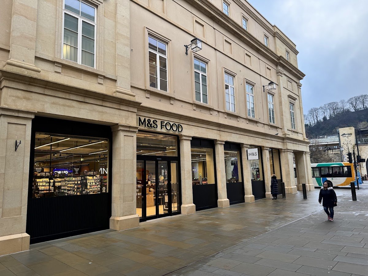 Marks & Spencer - Photo 3