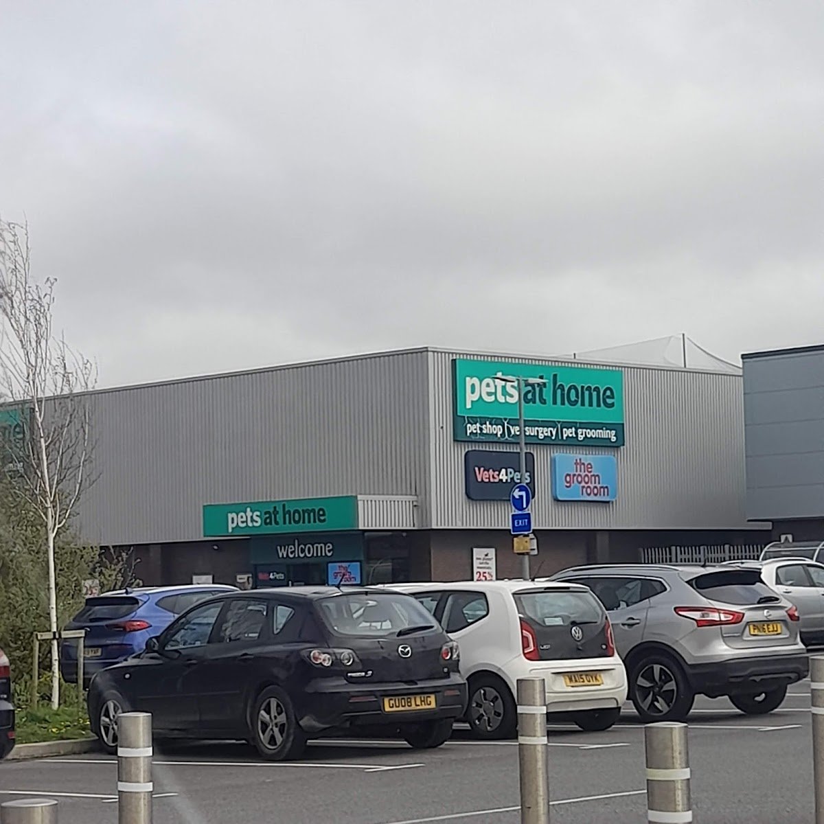 Pets at Home - Photo 3