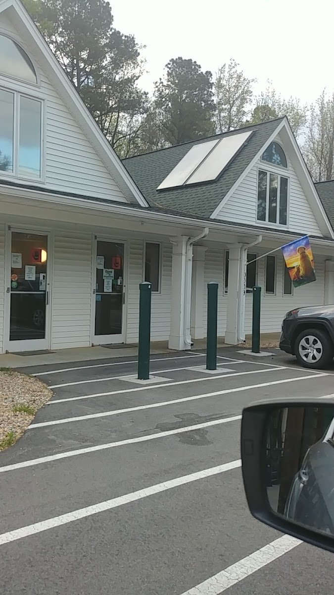 Bayleaf Veterinary Hospital - Photo 2