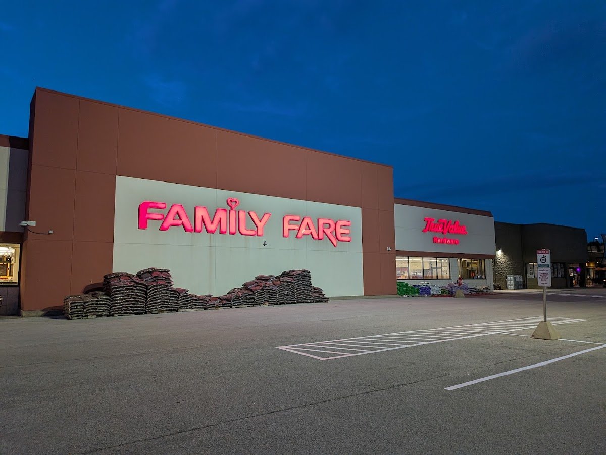 Family Fare - Photo 4