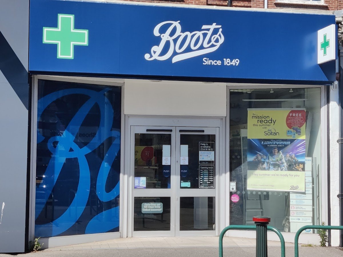 Boots - Photo 2