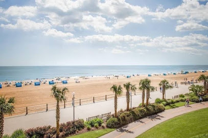 \"Hidden Gem overlooking \"Coffee Shop\" 20 mins from Beach-Pet Friendly