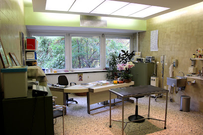 Tierarztpraxis am Gesundbrunnen - Dr. Volker Robl und Dr. Till Robl