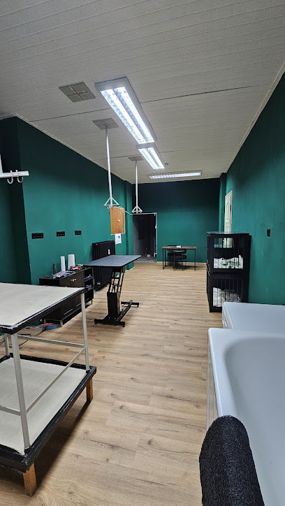 Hundesalon Zur Schnute - Tierhandlung in Köln