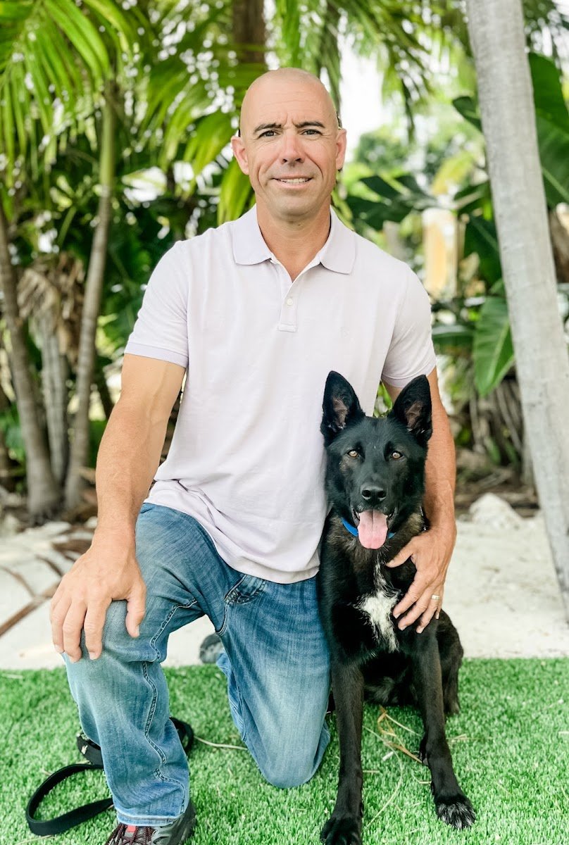 Beyond the Dog - Photo 2