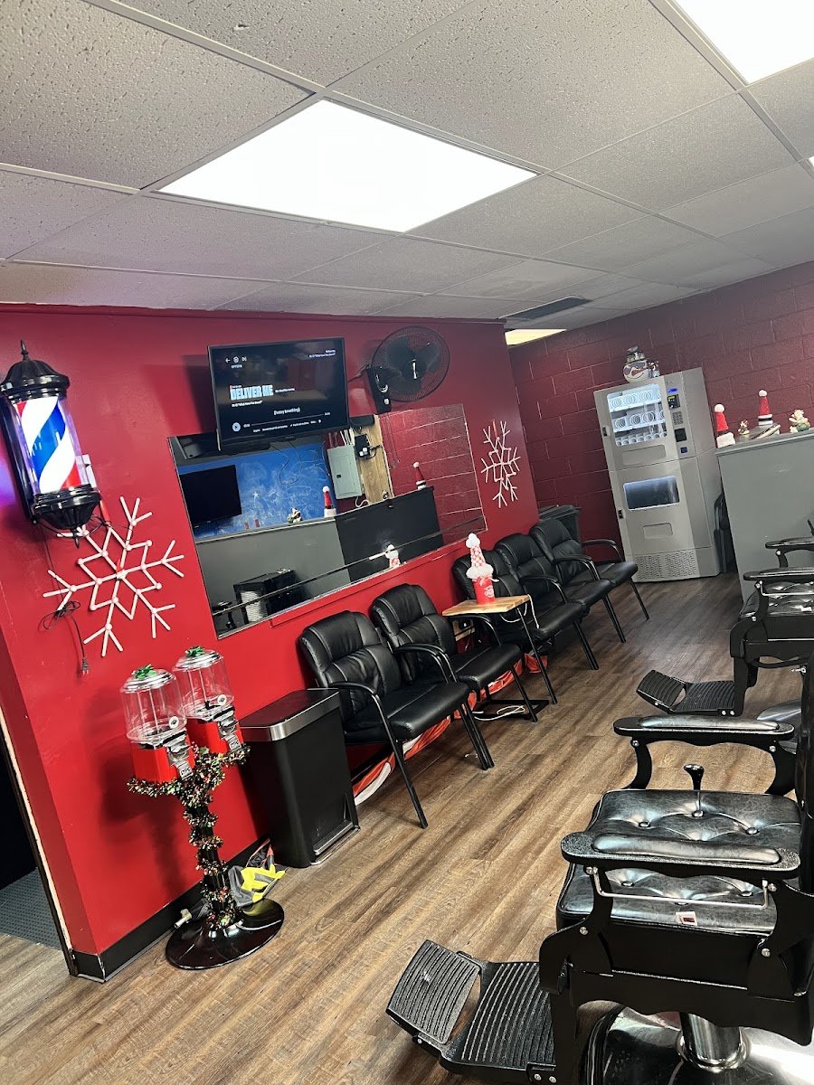 Fade Masters Grooming Lounge - Photo 2
