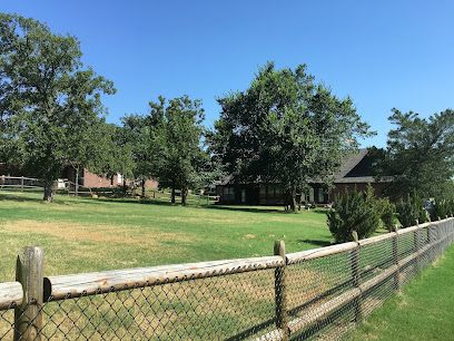 DogVacy | Tyler's Dog Lawn