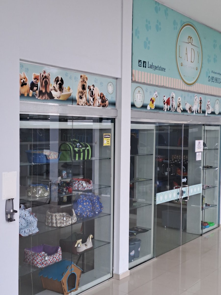 Lady Pet Store