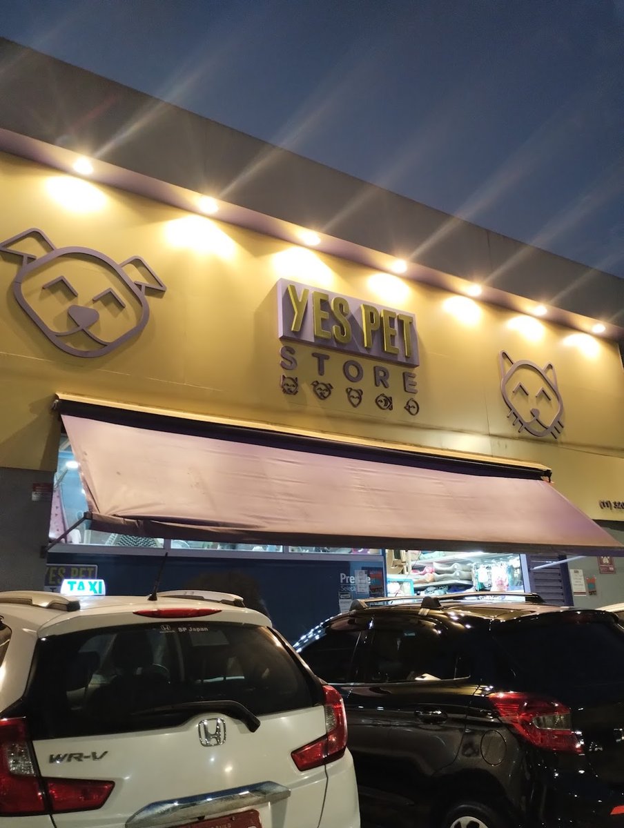 Yes pet store