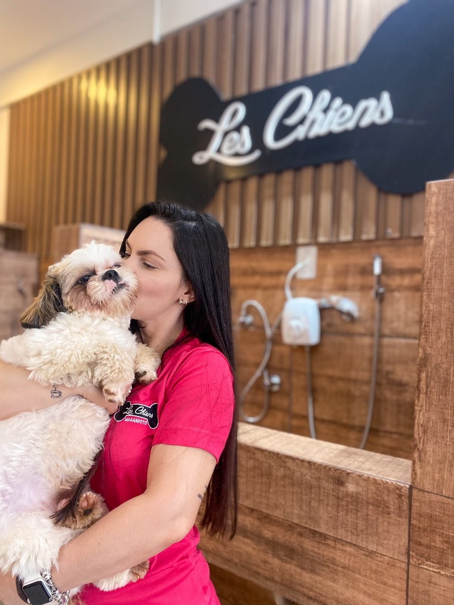 Pet shop Les Chiens - Banho e Tosa Águas Claras: petiscos, coleiras, brinquedos pet, banho, tosa bebê DF