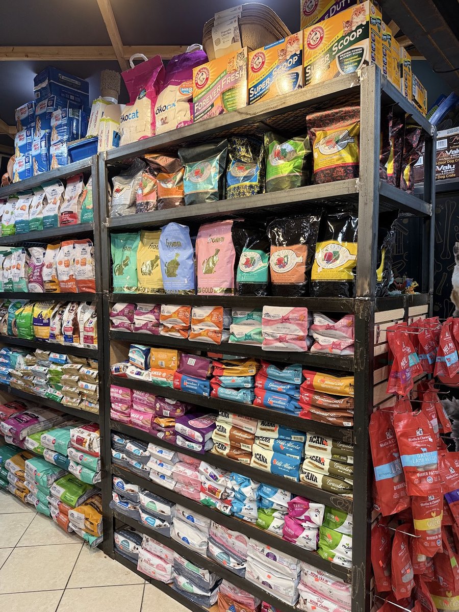 Hook’D On Pets Grooming, Daycare & Retail - Pet Shop in Brooklyn