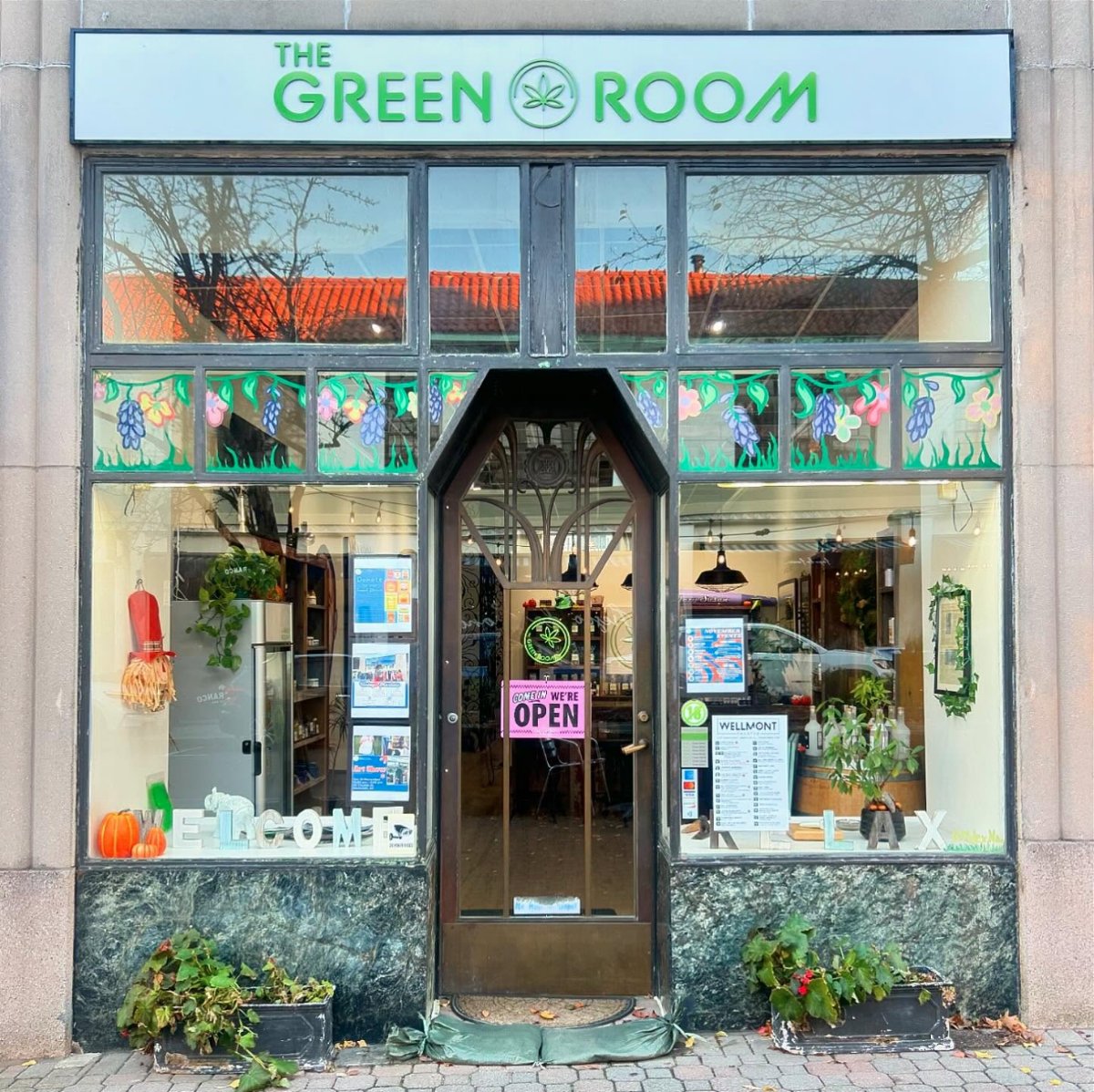 The Green Room - Montclair - Photo 2