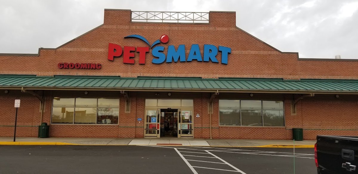 PetSmart - Photo 2