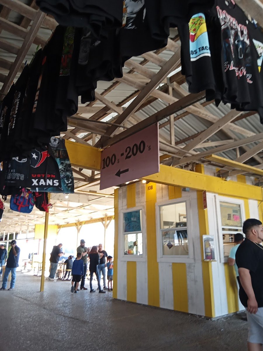 Flea Mart - Photo 5